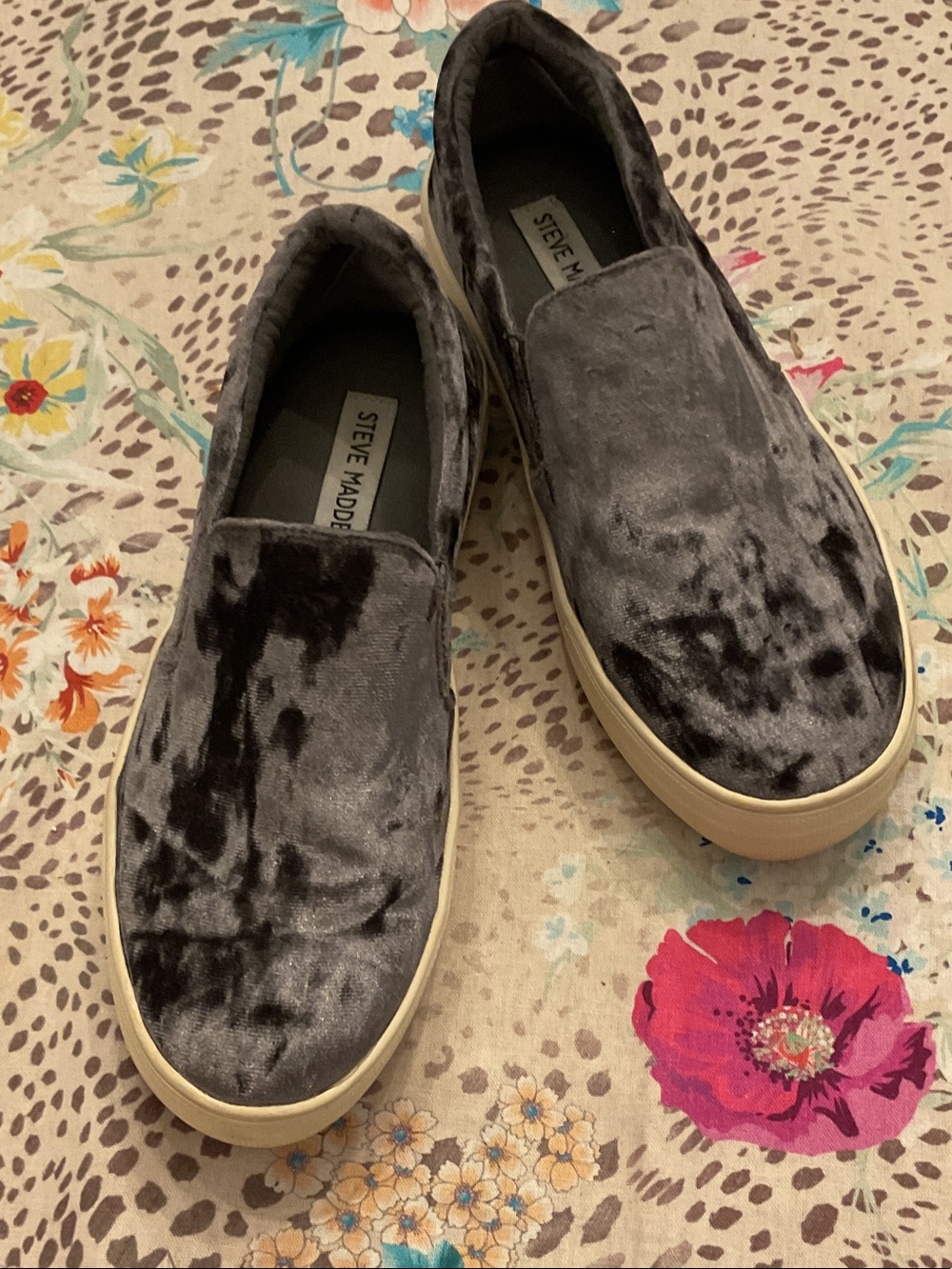Steve Madden Gema Gray Velvet Slip-On Sneakers